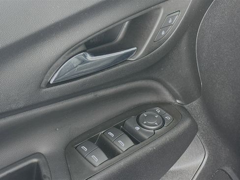 Used 2022 Chevrolet Equinox LT AWD/4WD image 17