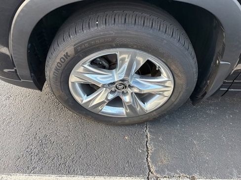 Used 2018 Toyota Highlander Limited image 5