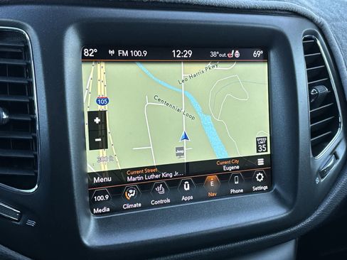 Used 2021 Jeep Compass Trailhawk w/ Sun and Sound Group image 16