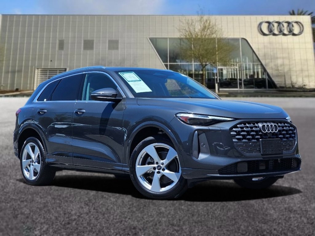 Used 2025 Audi Q5 Premium Plus w/ Premium Plus AWD/4WD image 1