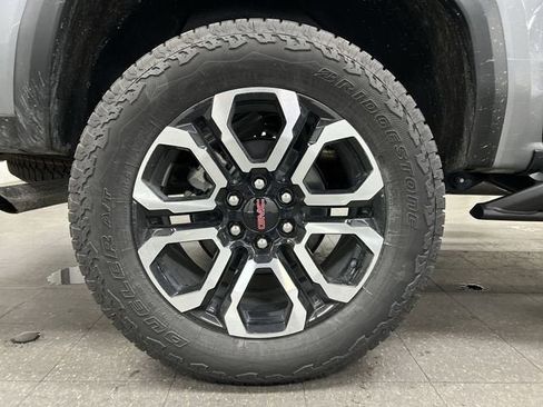 New 2025 GMC Canyon AT4 w/ Nightfall Edition AWD/4WD image 32