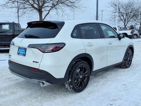 Certified 2026 Honda HR-V Sport image 9