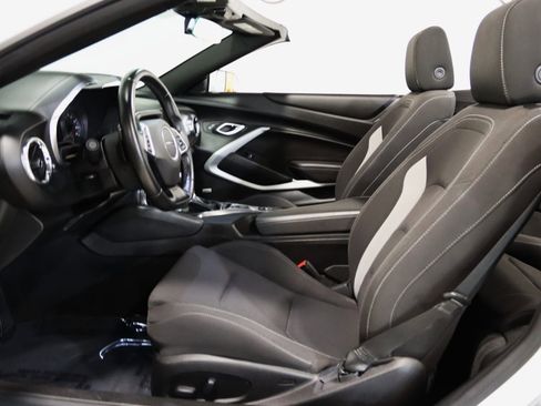 Used 2018 Chevrolet Camaro LT w/ RS Package image 34
