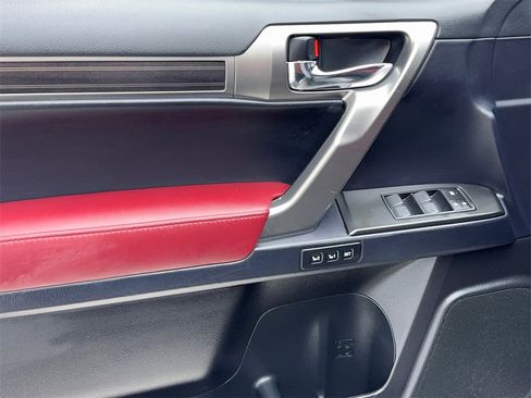 Used 2022 Lexus GX 460 Premium w/ Premium Plus Package image 38