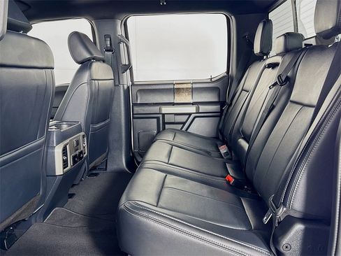 Used 2022 Ford F350 Lariat image 14