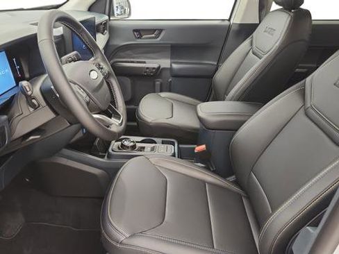 New 2025 Ford Maverick Lobo image 10
