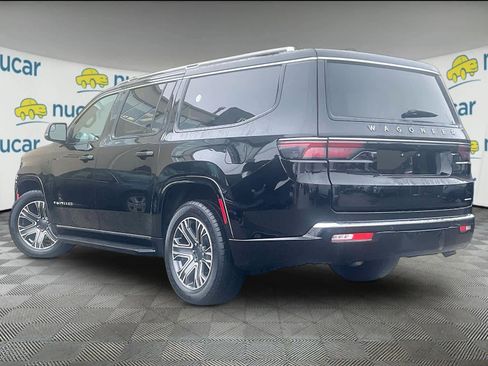 Used 2024 Jeep Wagoneer L Series II w/ Flexible Seating Group image 4