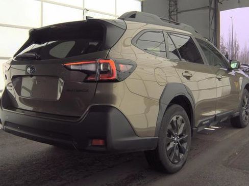 Used 2025 Subaru Outback Onyx Edition image 4