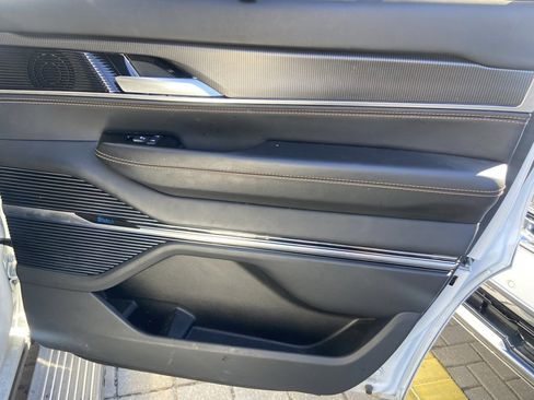 Used 2023 Jeep Grand Wagoneer Series III w/ Rear Seat Video Group 1 image 18