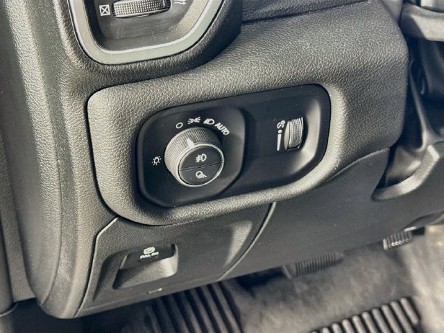 Used 2024 RAM 1500 Big Horn AWD/4WD image 14