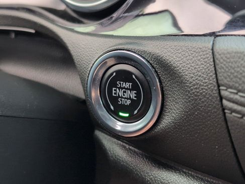 Used 2022 Buick Encore GX Select FWD image 33