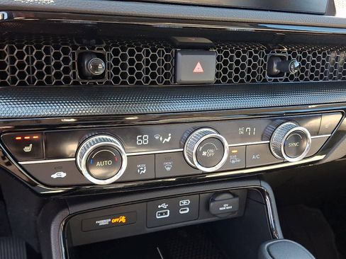 Used 2025 Honda CR-V EX-L image 17