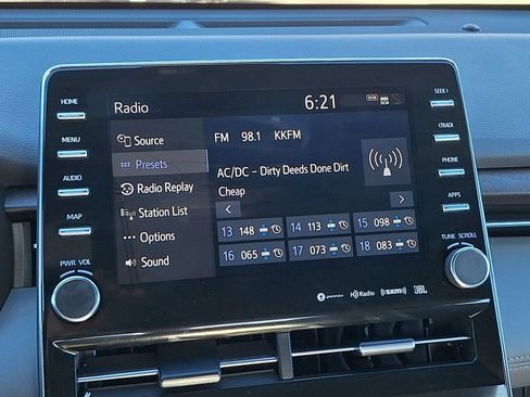 Used 2019 Toyota Avalon Limited image 22