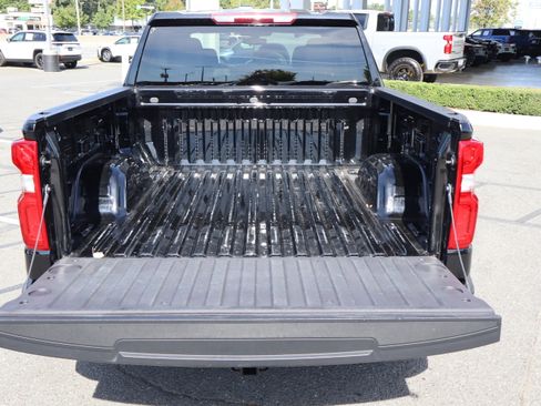 Certified 2022 Chevrolet Silverado 1500 RST image 13