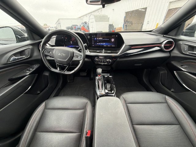 Certified 2024 Chevrolet Trax RS w/ Sunroof Package FWD image 21