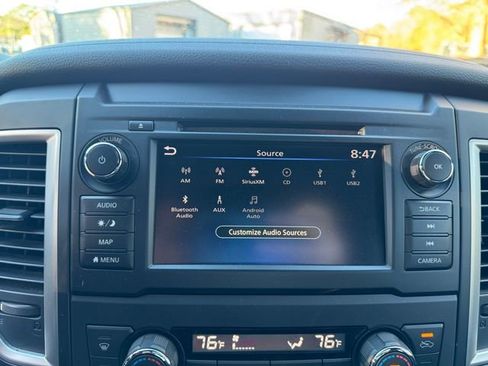 Used 2019 Nissan Titan SV w/ SV Convenience Package image 20