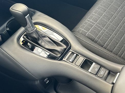 New 2026 Honda HR-V LX image 23