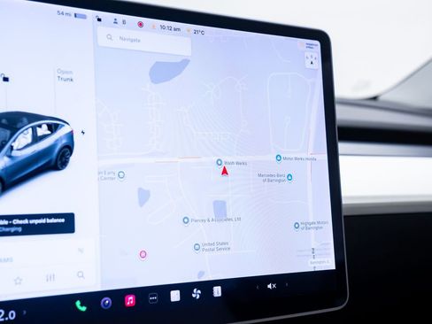 Used 2020 Tesla Model Y Long Range image 23