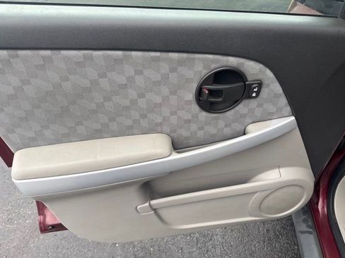 Used 2009 Chevrolet Equinox LS image 17