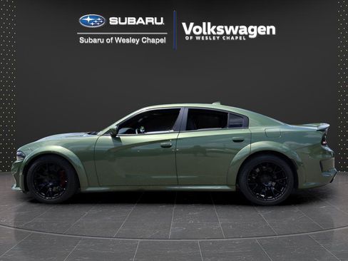 Used 2020 Dodge Charger SRT Hellcat w/ Carbon/Suede Interior Package RWD image 5
