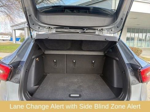 Used 2025 Chevrolet Trax RS w/ Driver Confidence Package image 18