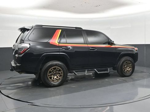 Used 2023 Toyota 4Runner Limited RWD image 3