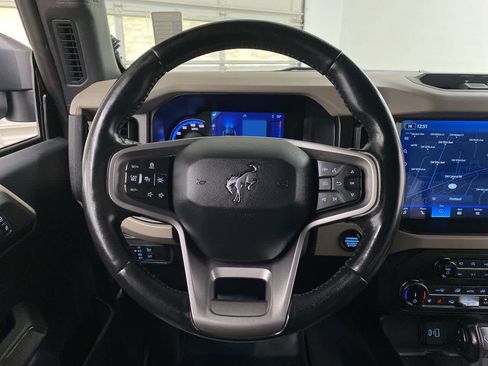 Used 2022 Ford Bronco Wildtrak image 19