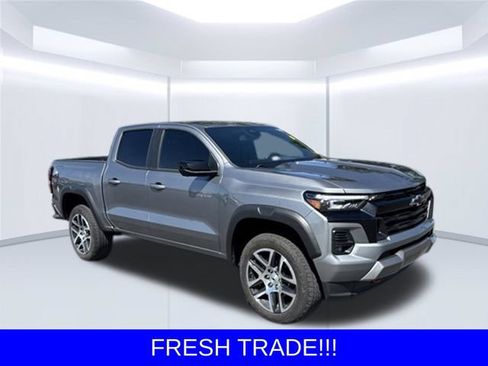 Used 2023 Chevrolet Colorado Z71 w/ Z71 Convenience Package 2 AWD/4WD image 1