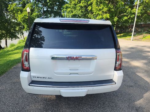 Used 2016 GMC Yukon XL Denali w/ Open Road Package image 4