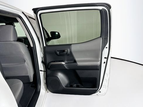 Used 2022 Toyota Tacoma SR5 image 28