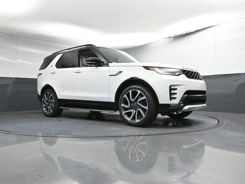 New 2025 Land Rover Discovery Dynamic SE AWD/4WD image 27