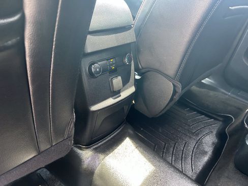 Used 2018 Ford Explorer Sport w/ Ford Safe & Smart Package AWD/4WD image 27