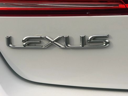 Used 2010 Lexus ES 350 FWD image 25