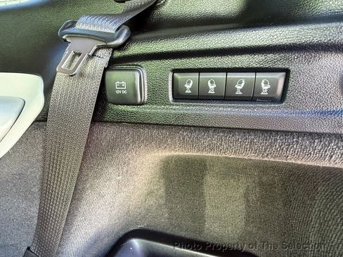 Used 2021 Jeep Grand Cherokee L Overland w/ Luxury Tech Group IV image 40