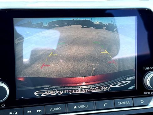 Used 2025 Nissan Altima 2.5 SV image 25