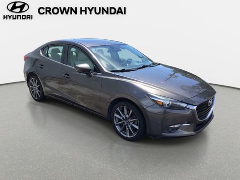 Used 2018 MAZDA MAZDA3 Grand Touring FWD image 3