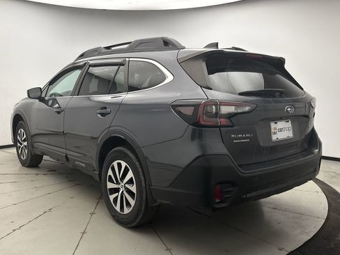 Used 2022 Subaru Outback Premium image 3