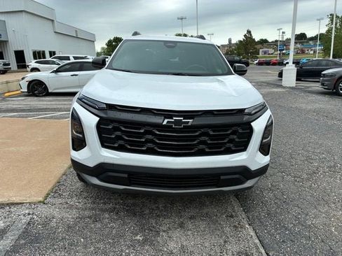 New 2026 Chevrolet Equinox LT FWD image 3