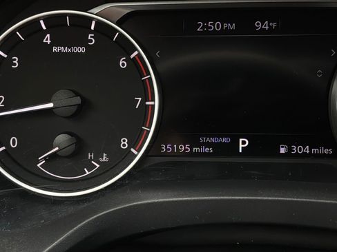 Used 2025 Nissan Rogue SV FWD image 38