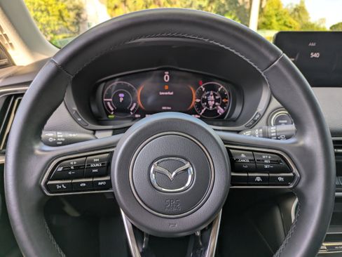 Used 2025 MAZDA CX-70 Plug-In Hybrid w/ Premium Pkg image 27