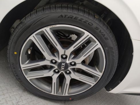 Used 2019 Kia Forte S w/ S Premium Package FWD image 31