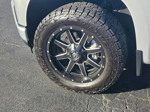 Used 2022 Chevrolet Silverado 1500 RST w/ Bed Protection Package RWD image 5