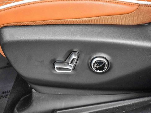 New 2026 Chrysler Pacifica Pinnacle w/ Trailer Tow Group FWD image 21