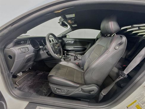 Used 2017 Ford Mustang GT Premium RWD image 2