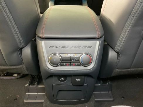 New 2026 Ford Explorer ST-Line w/ ST-Line Street Pack image 17