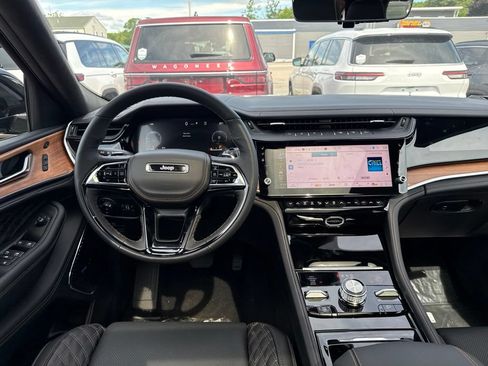 New 2026 Jeep Grand Cherokee Summit AWD/4WD image 22