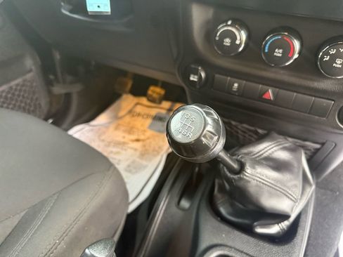 Used 2017 Jeep Wrangler Unlimited Sport image 11