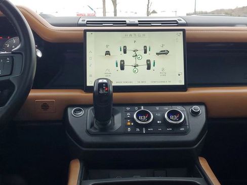 Used 2023 Land Rover Defender 110 X AWD/4WD image 29