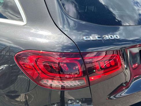 Used 2020 Mercedes-Benz GLC 300 image 8