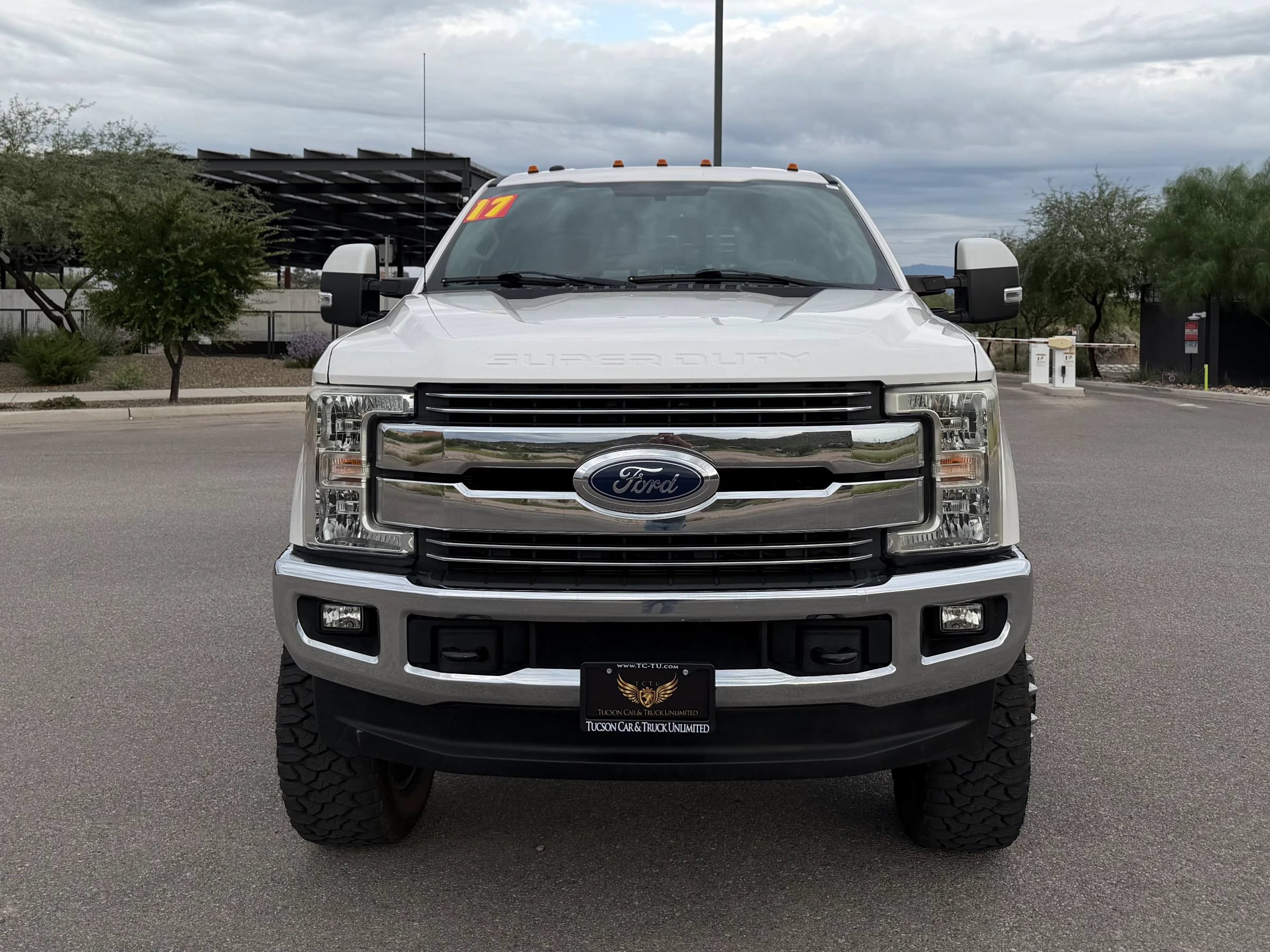 Used 2017 Ford F350 Lariat AWD/4WD image 7